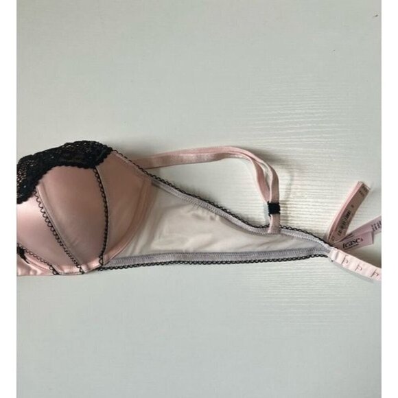 Victoria's Secret  Sexy  Push - Up Bra - Picture 4 of 4